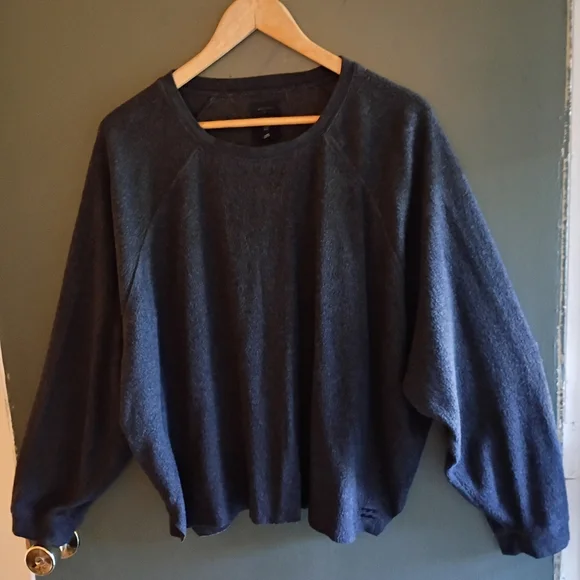 Billabong Sweatshirt - Picture 2 of 2